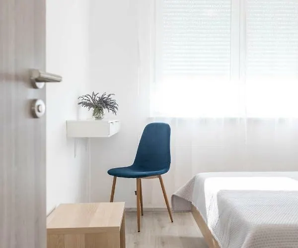 Sole 아파트 풀라