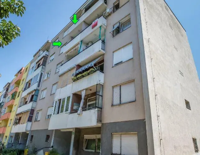 Sole 아파트 풀라